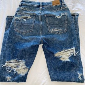 American Eagle mom jeans
